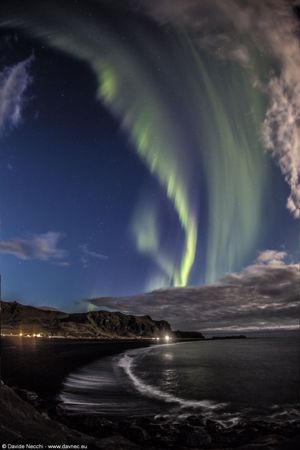 Aurora a Vík í Mýrdal
