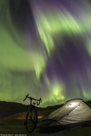 Aurora nei Westfjords islandesi