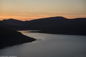 Leitisvatn a mezzanotte