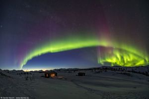 Aurora al bivacco del Sjnjierak